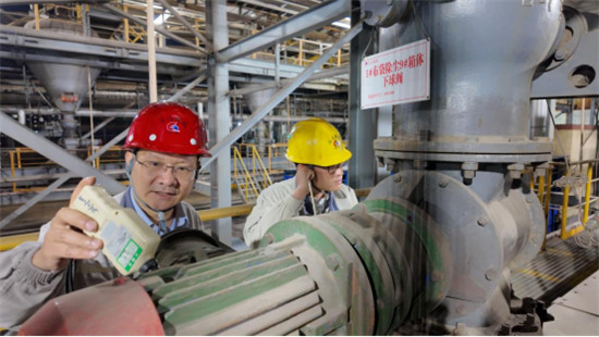 1746066530254121.jpg (官網、公眾號)濟源鋼鐵王洪杰榮獲“全國勞動模范”稱號861.jpg